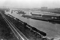 470-3 SLSF 1951 FLOOD 19TH STREET YARDS KC, KS.jpg