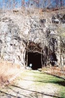 mincke_hollow_quarry_cave10.jpg