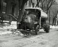 snow plow truck.jpg