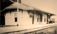 Frisco Depot Mt Vernon Mo 1910-1920.jpg