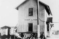 East Lynne, Mo depot ca 1910.jpg