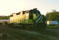 SLSF 686 (3)-BN 2356 Thayer, MO. 5-6-85 RR Taylor Photo.jpg