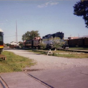 GP 9 locomotive possibly a former C&O engine (color scheme hints it). Belton, Grandview & Kansas city Railroad still uses this engine today