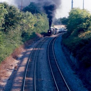 Frisco 1522 approaches Murdoch Avenue