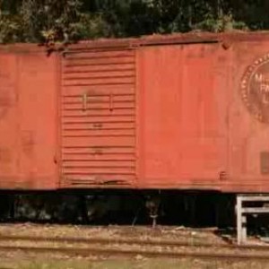 The ES&NA RR Boxcar #? is an ex-MP. Display.