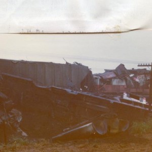 506's fuel tank a long way from the frame. Good shot of how small GP7s fuel tanks were.