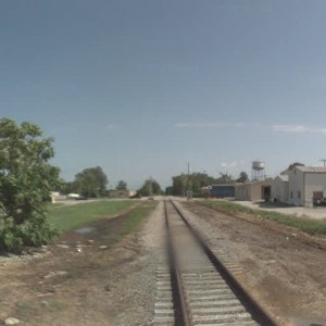 Rhodes Ave crossing looking north to Main Street crossing