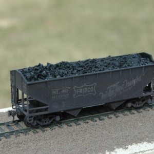 Athearn offset side hopper 91062