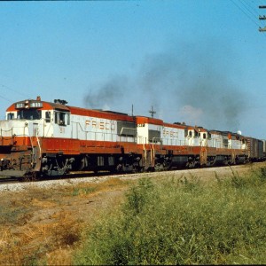 U25B 811 U30B 847 & 842 GP 35 725 - July 1978 - Vinita, Oklahoma (Trackside Slides)