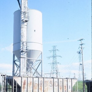 Hopper covered 78358 - August 1986 - East Edmonton, Alberta