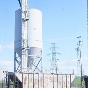 Hopper covered 78358 - August 1986 - East Edmonton, Alberta