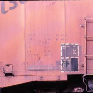 Boxcar plugdoor 6638 close up - October 1985 - Edmonton, Alberta