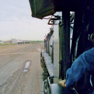 img528 Leaving out of 1283 track at Flynn June 8 2001.