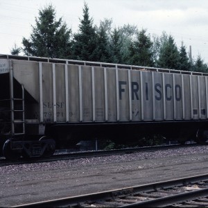 3 bay 4750 cubic foot covered hopper 79719 - August 1983 - Great Falls, Montana