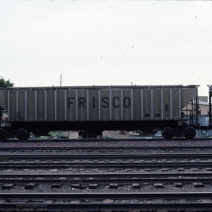 3 bay 4750 cubic foot covered hopper  79598 - August 1983 - Great Falls, Montana