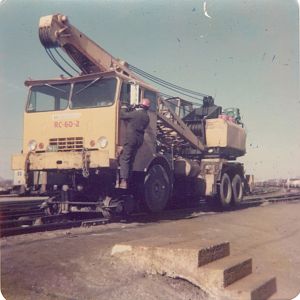 Re-Railing Crane RC-60-2 at Lindenwood March 1977