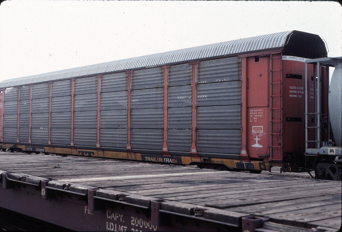 Autorack 820868 - June 1984 - Calder Edmonton, Alberta