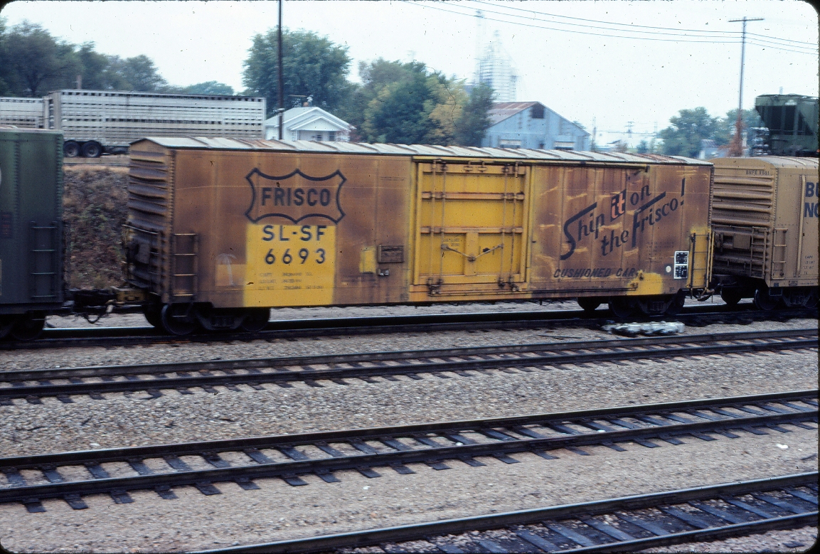 Boxcar plugdoor 6693 - October 1983 -  Springfield, Missouri