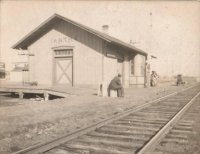 Iantha, Mo depot ca 1910-1920.jpg