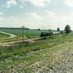 Frisco 1522 at Nash Junction coming up from Chaffee, Mo, June 26,1994. Taken from top of Diversion Channel Levee.