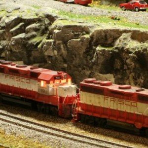 Athearn RTR GP35 DCC and Athearn RTR GP40-2 DC