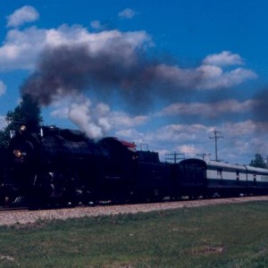 Frisco 1522 leads its westbound train through Saint James MO.