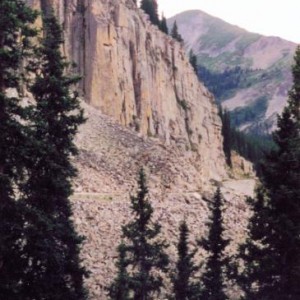 Perhaps the most prominent scenic feature on the western approach to the tunnel is a location called the Palisades.  A mortarless stone retaining wall