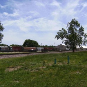 North end of Libert Glass yard. The main line going to Tulsa is in the foreground.