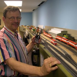 May 22 2010 Ron White 19th St. Yard

Ron was so excited he had to get a grip on himself (and the layout).