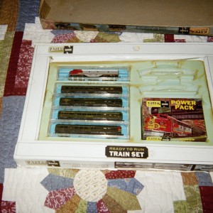 Atlas N scale train