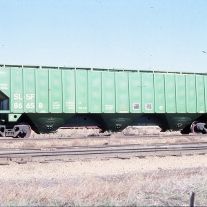 Covered Hopper 86658 (4750 cubic feet) - March 1984 - Laurel, Montana