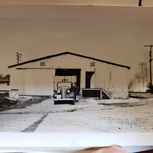 Williams' Feed Warehouse Seligman MO