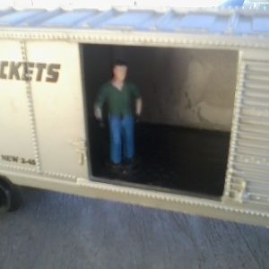 20065 Rock Island Boxcar, Close Up Of Open Door Showing Rider (postwar Kusan) O gauge