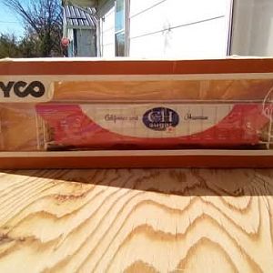 Tyco C&H (UP 960082) Covered Hopper
